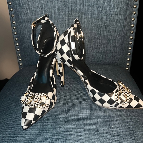 Shoes - New checker print heels size 7